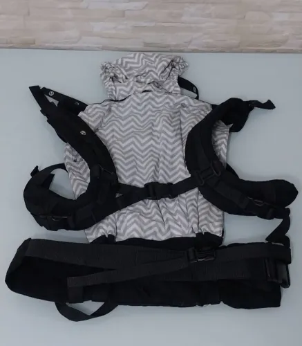 MOCHILA EVOLUTIVA DONA CHICA (SLINGUERIA)