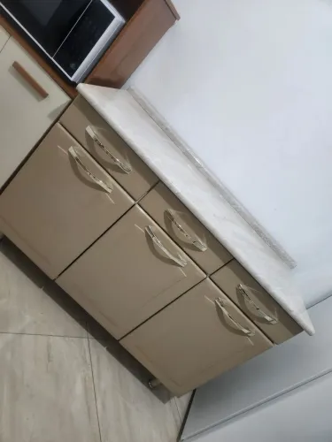 Vende-se Armário de Cozinha Marmorizado