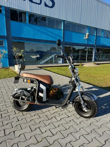 Scooter elétrica R13 semi nova