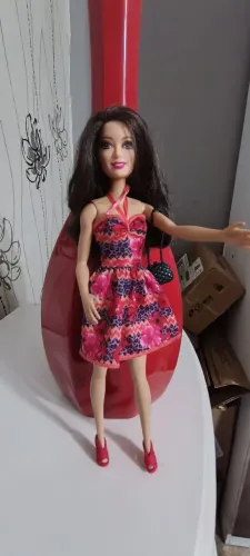 Barbie raquelle