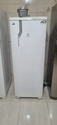 Geladeira Electrolux RFE39 frost free