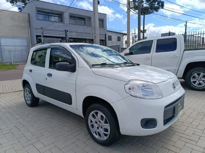 Fiat Uno Vivace Celeb. 1.0 EVO F.flex 8V 5P 2013