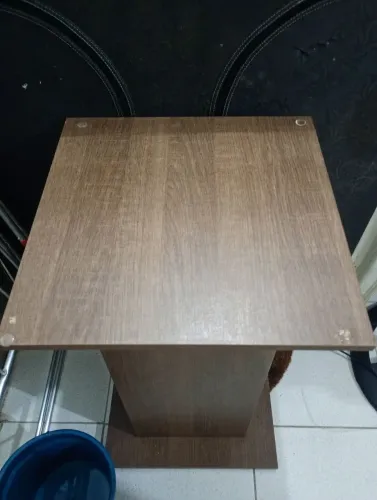 Vendo base de mesa com 4 cadeiras sala de jantar