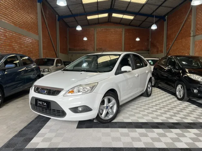 Ford Focus 1.6 S/se/se Plus Flex 8v/16v 5P 2013
