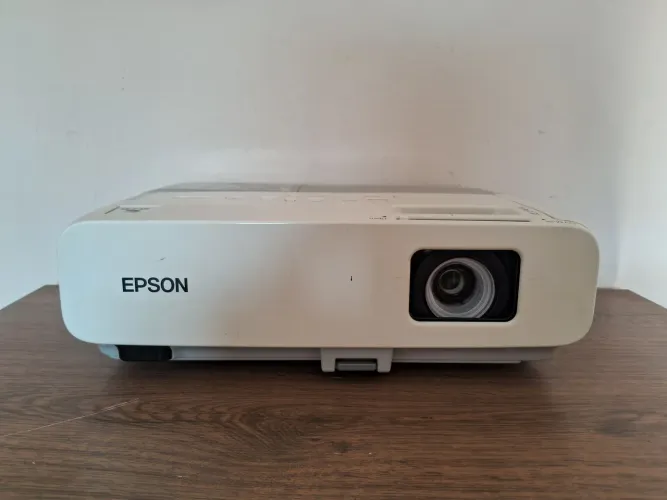 Projetor Epson 824+