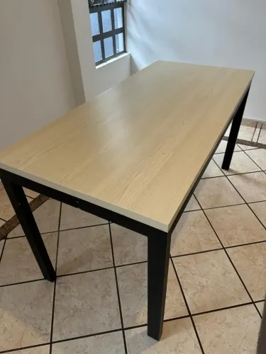 Mesa de Jantar Estilo Industrial 6 Lugares (Ferro e MDF) - 1,50 x 0,70 m