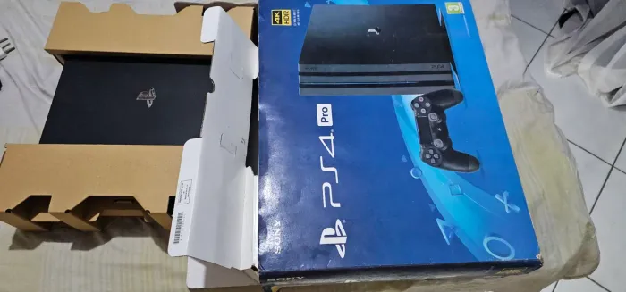 PS4 PRO 1TB (usado excelente)