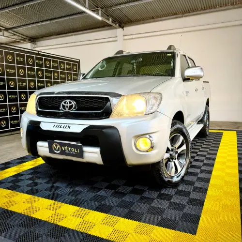Toyota Hilux CD D4-d 4X4 2.5 16V 102cv TB Dies. 2009