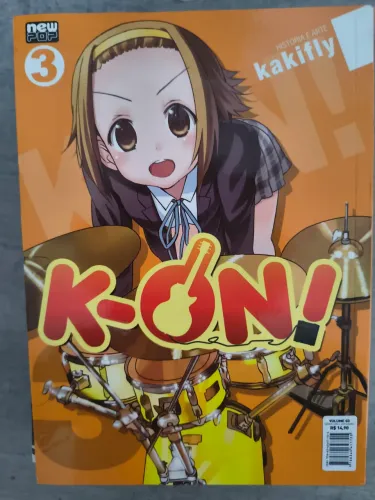 Mangá K-on(Volumes 3, 4, Colégio e Faculdade)