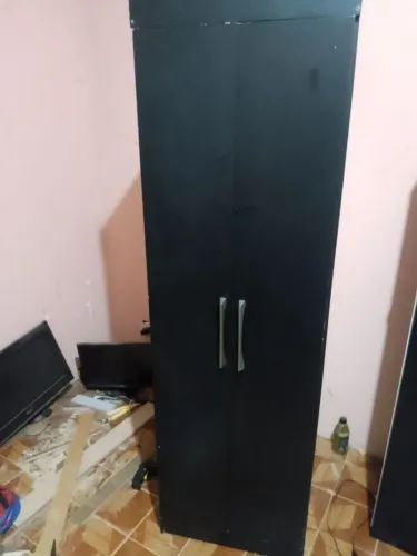 Guarda roupa multiuso 
