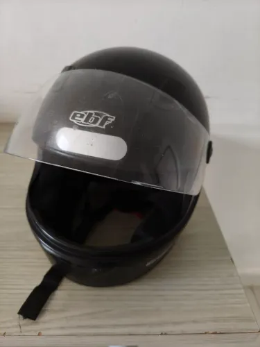 Capacete p/ moto EBF7
