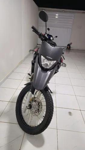 XRE 300 2010