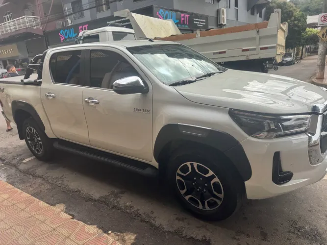 Toyota Hilux CD SRX 4X4 2.8 TDI 16V Diesel Aut. 2021