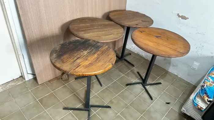 Vende-se 04 Mesas Alta Madeira