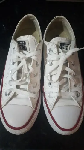 Tênis AllStar em couro tam 33