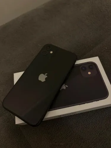 iPhone 11 64gb todo original
