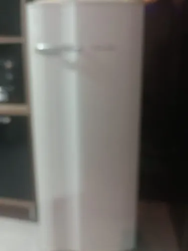 Geladeira Electrolux RE28 - 240 Litros - 127V