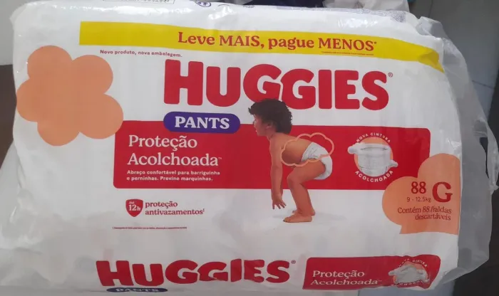 Troco fralda Huggies G por Pampers ou mamypoco G