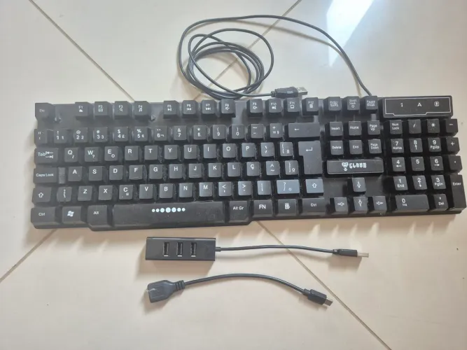Teclado Gamer Clanm e Expansão USB