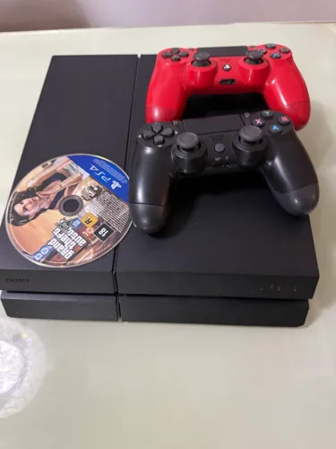 PS4 + 2 Controles + GTA V ? Pronto para Jogar