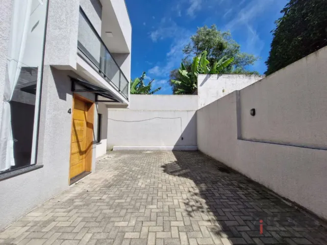 Sobrado Novo com 3 dormitórios à venda, 116 m² por R$ 680.000 - Tingui - Curitiba/PR