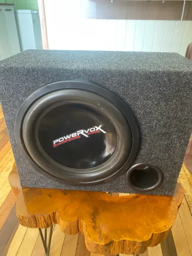 Auto-falante de grave Powervox SW 8000II  com a caixa de grave