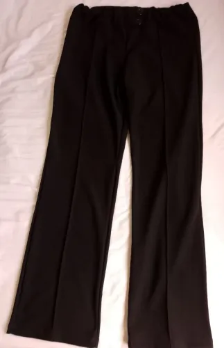 Calça preta