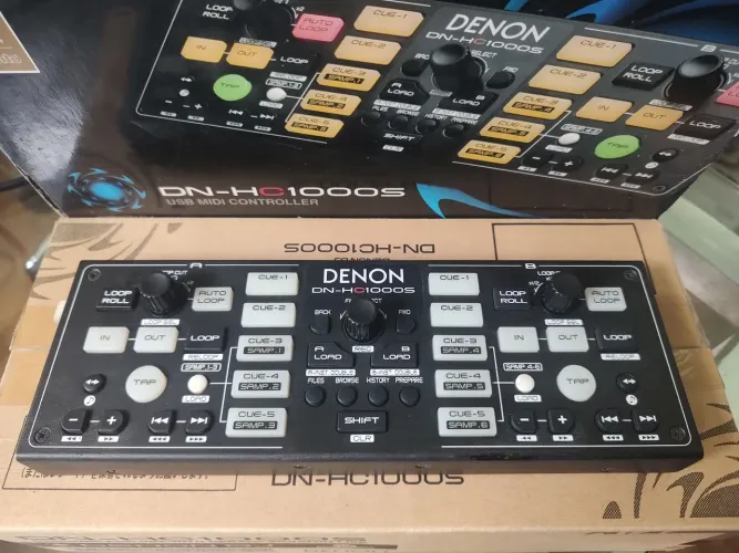 Controladora Denon DN-HC1000S ( Acessório Serato)
