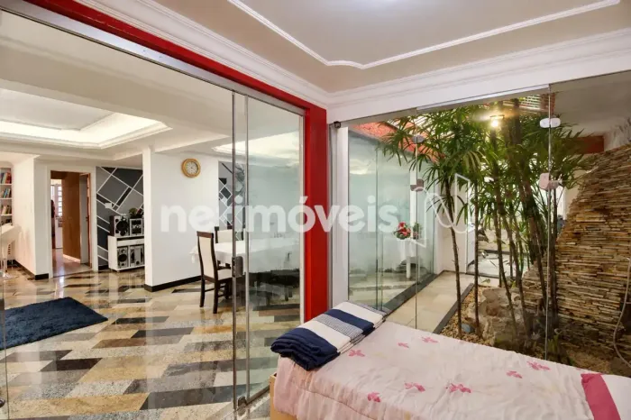 Casa à venda com 4 quartos, piscina, quintal e 3 vagas no Itapoã, Belo Horizonte