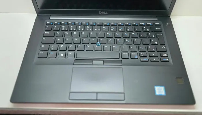 Notebook Dell Latitude  i5 de 8ª geração, 8GB de RAM e 256GB SSD