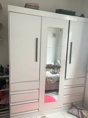 Vendo guarda-roupa