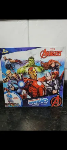 Quebra cabeça gigante c120 peças Avengers novo
