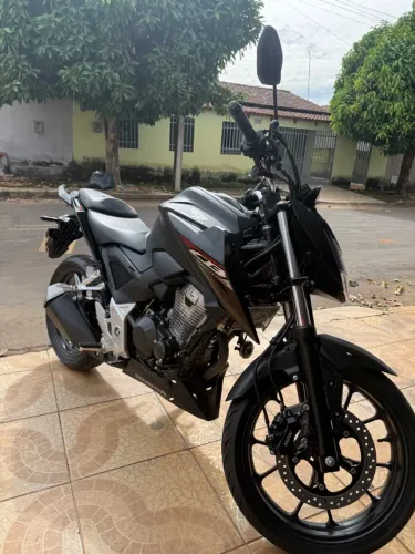 CB300F Twister CBS