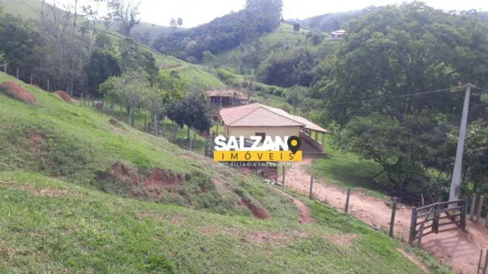 Sítio com 3 dormitórios à venda, 172990000 m² por R$ 429.000,00 - Lagoinha - Lagoinha/SP