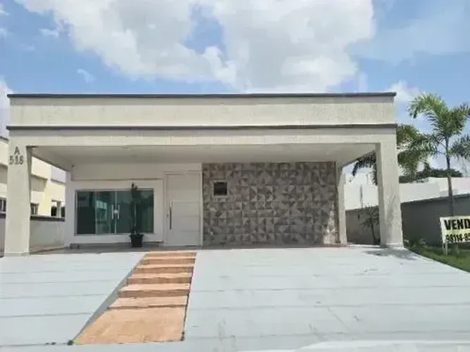 Condomínio Alphaville, 4 quartos, 1 suite, 3 garagens, R$ 1.100.000,00