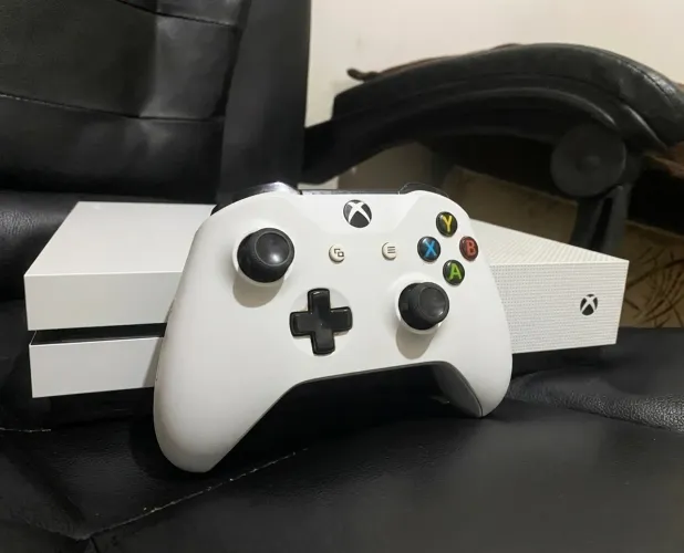 Xbox One S 1TB - excelente