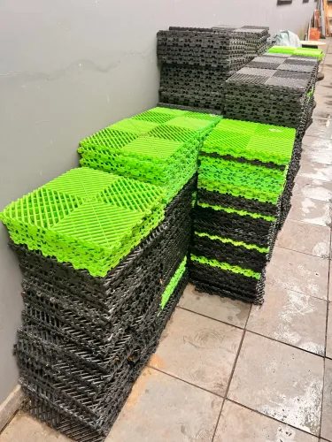 PISO MODULAR AUTOMOTIVO