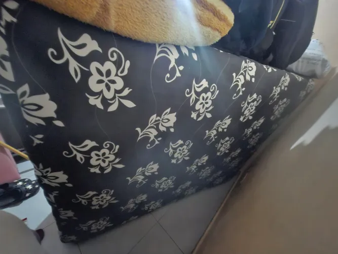 Vende-se Cama,preço negociável semi nova em almirante Tamandaré 479,00 R$