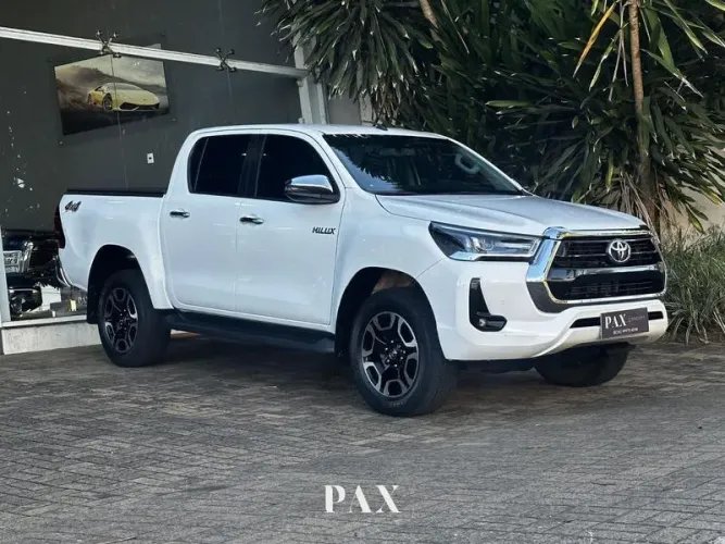 Toyota Hilux CD SRV 4X4 2.8 TDI Diesel Aut. 2024