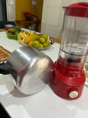 Liquidificador e panela de pressão