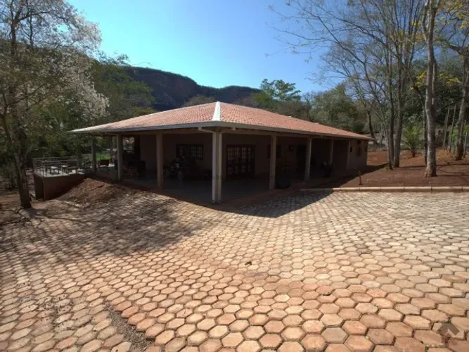 Chácara à Venda na Região de Piraputanga - Fundo com o Rio Aquidauana.