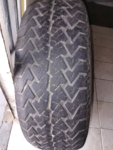 vendo pneu aro 18