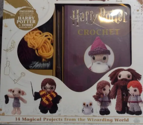 Livro Receitas Amigurumi Harry Potter inglês