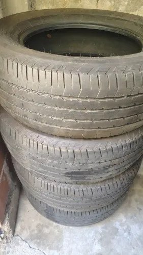 Vendo 4 pneus de S10 265/60/18