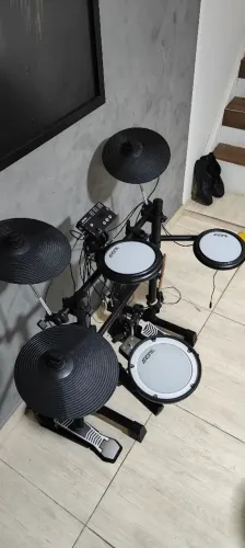 Bateria eletrônica Aroma TDX 16s