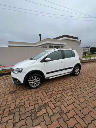 Volkswagen Crossfox 1.6 MI Total Flex 8V 5P 2013
