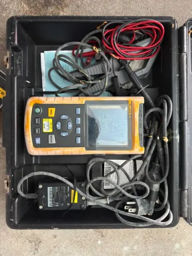 Analisador de Qualidade de Energia Fluke 43B + Maleta e Acessórios