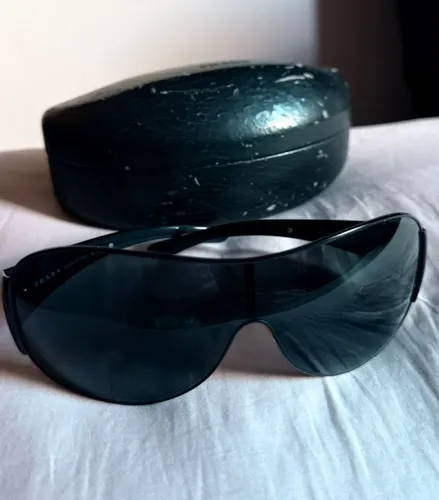 oculos prada