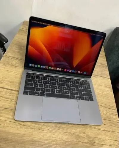 Macbook Pro (Excelente)