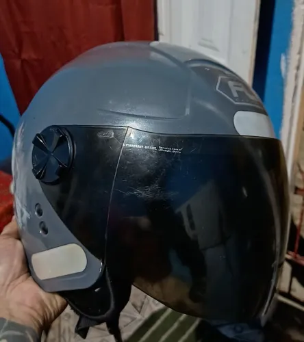 Capacete
